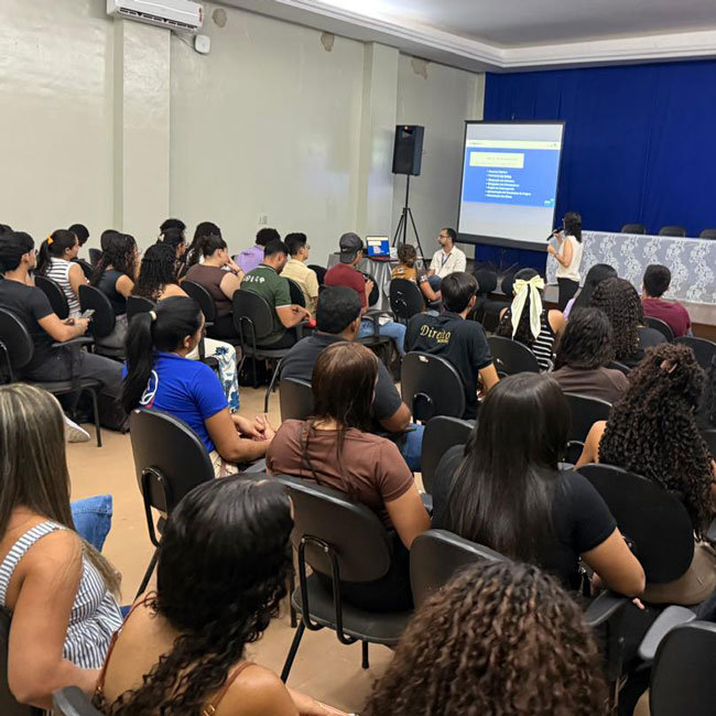 FACHUSC realiza reunião de alinhamento com bolsistas do PROUNI-PE.